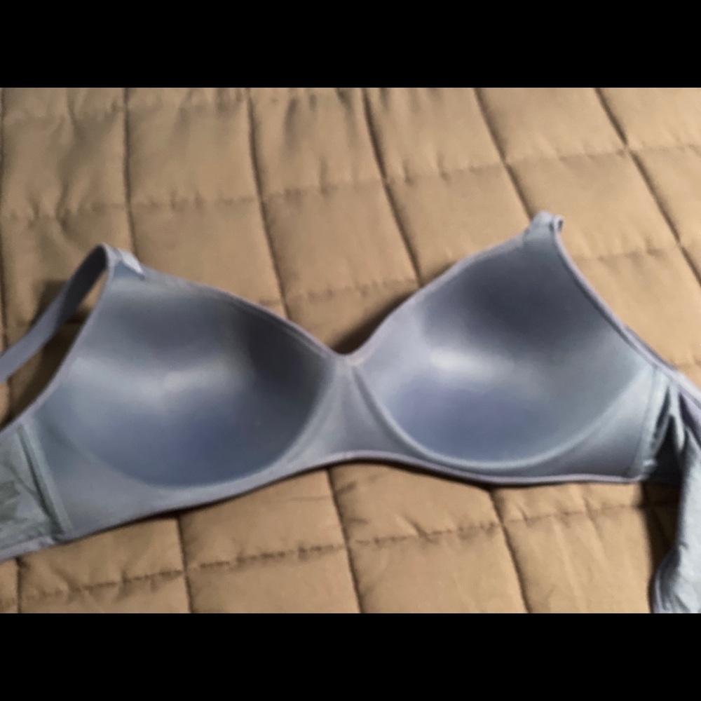 Bra - Picture 2 of 3